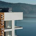 Hotel View & 4*