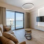 Hotel View & 4*