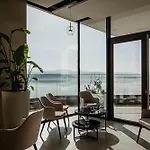 View & 4*