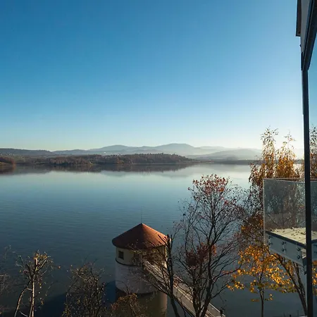 View & 4*